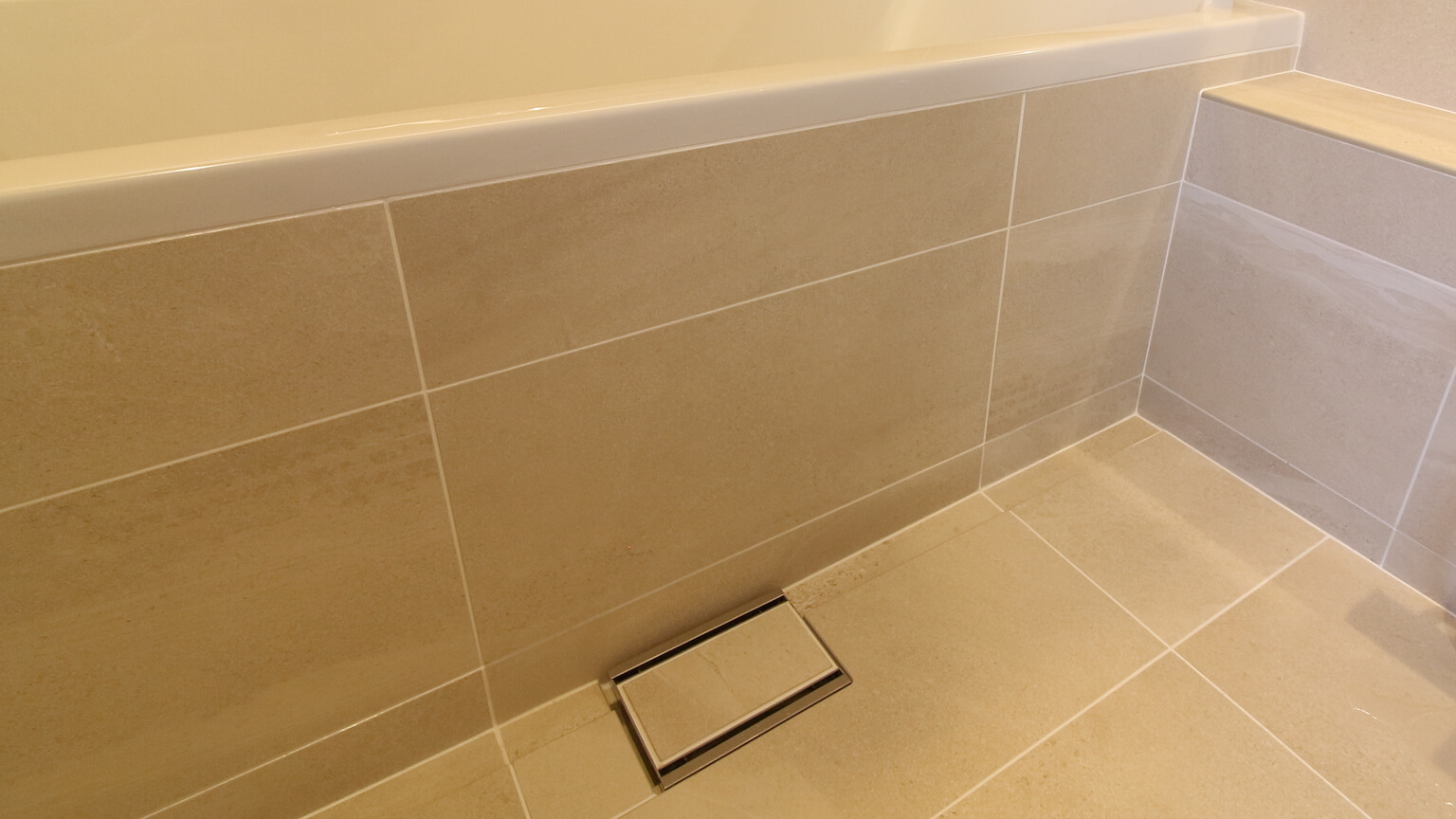 イジュール 特注 オーダー ユニットバス バスルーム 洗い場 床