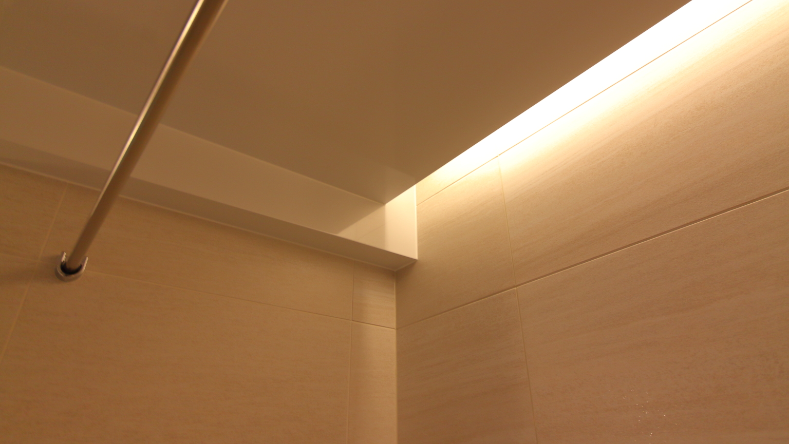 特注　オーダー　ユニットバス　事例16 バスルーム　フリーサイズ　間接照明