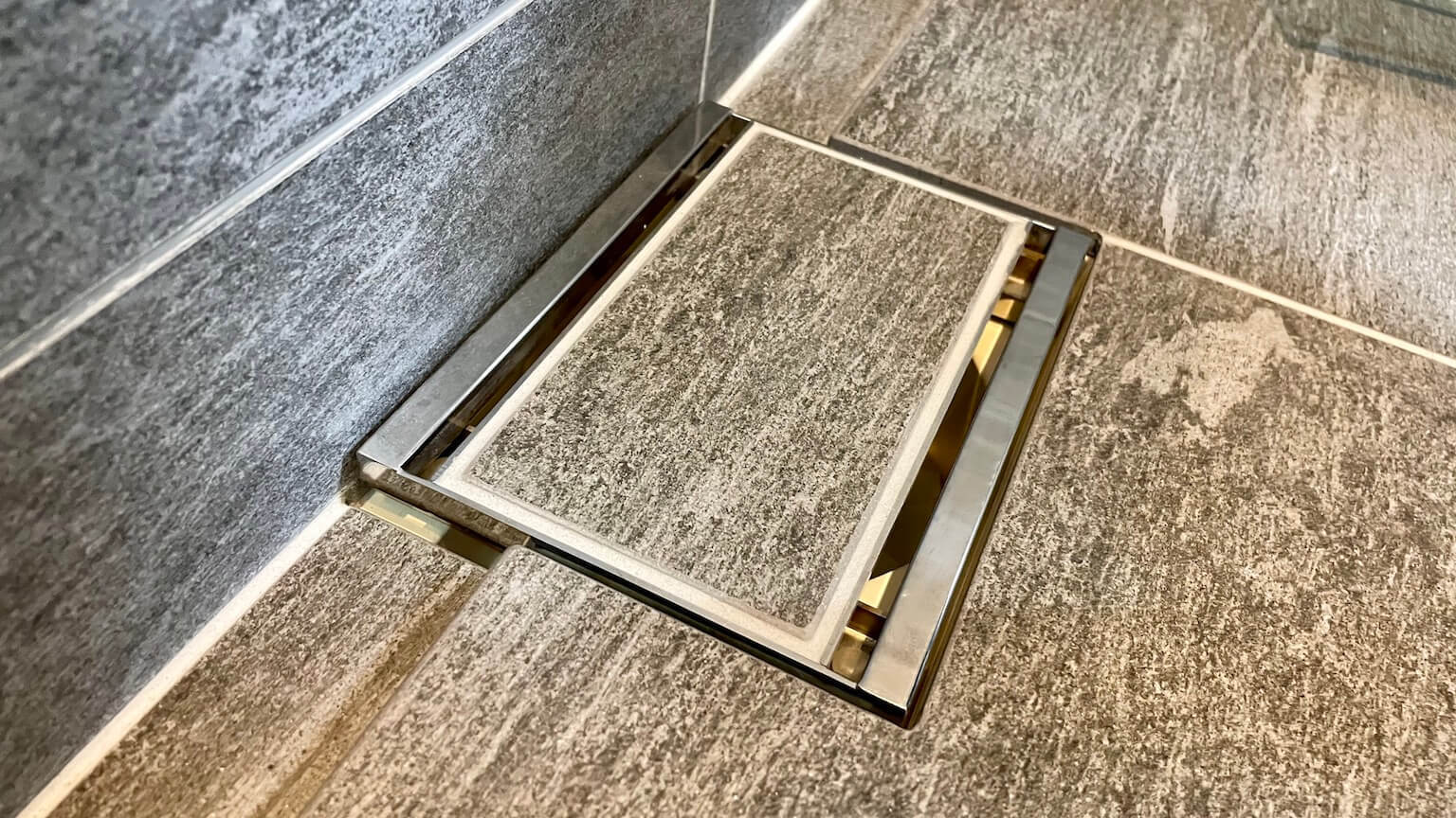 イジュール　特注　オーダー　ユニットバス　バスルーム　排水フタ