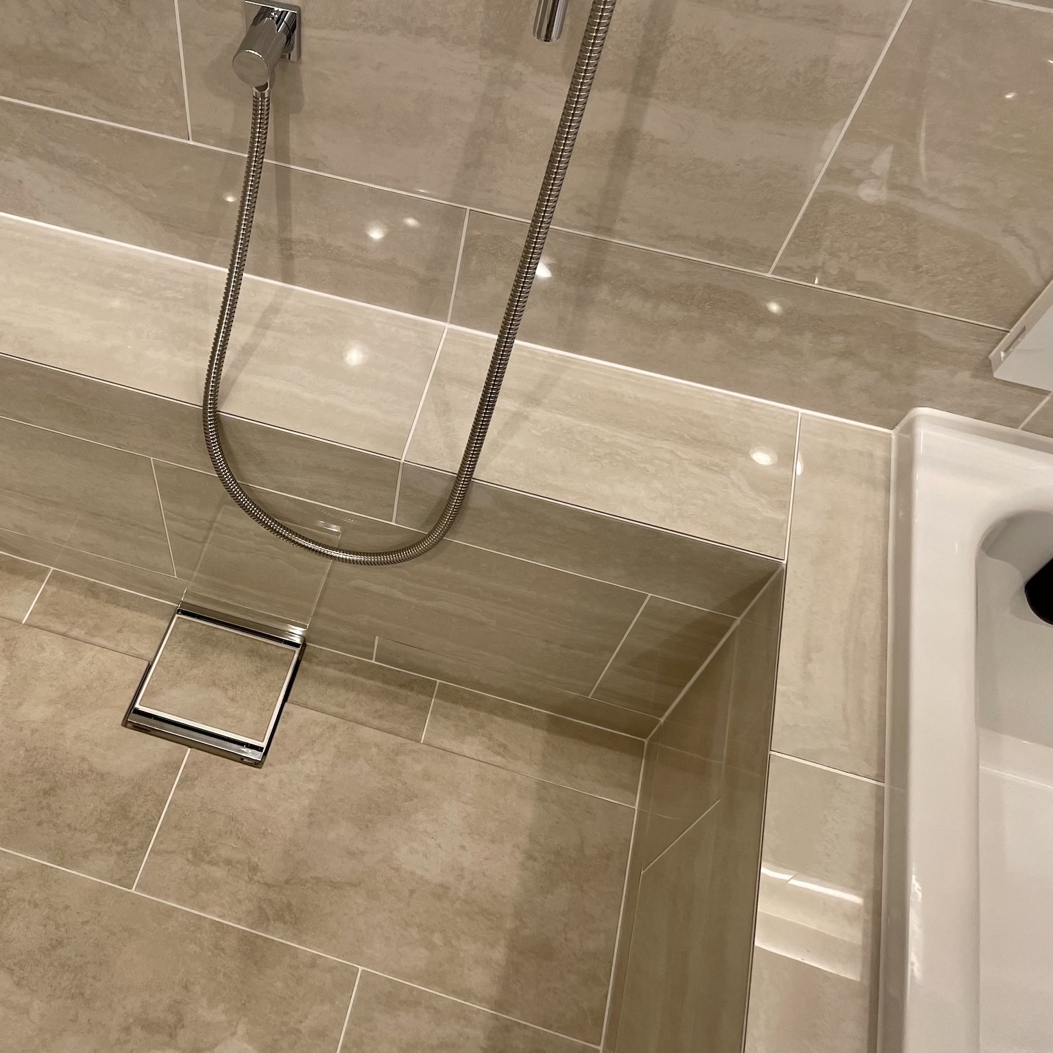 特注　オーダー　ユニットバス　事例21 バスルーム　定型サイズ　バスルーム　洗い場カウンター　タイル