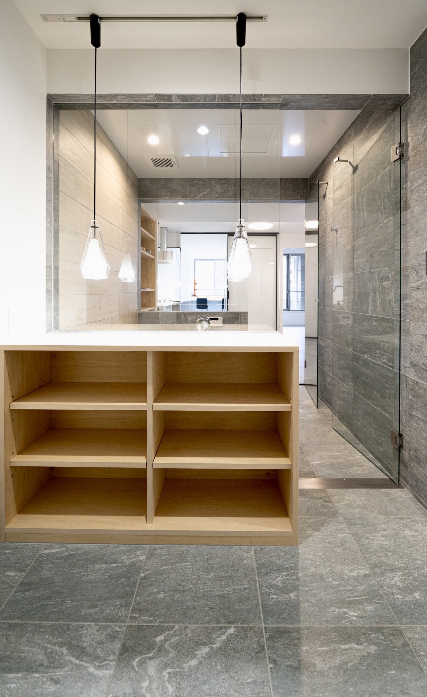 特注　オーダー　ユニットバス　事例22 バスルーム　フリーサイズ　バスルーム　ヴァルス　玄関側