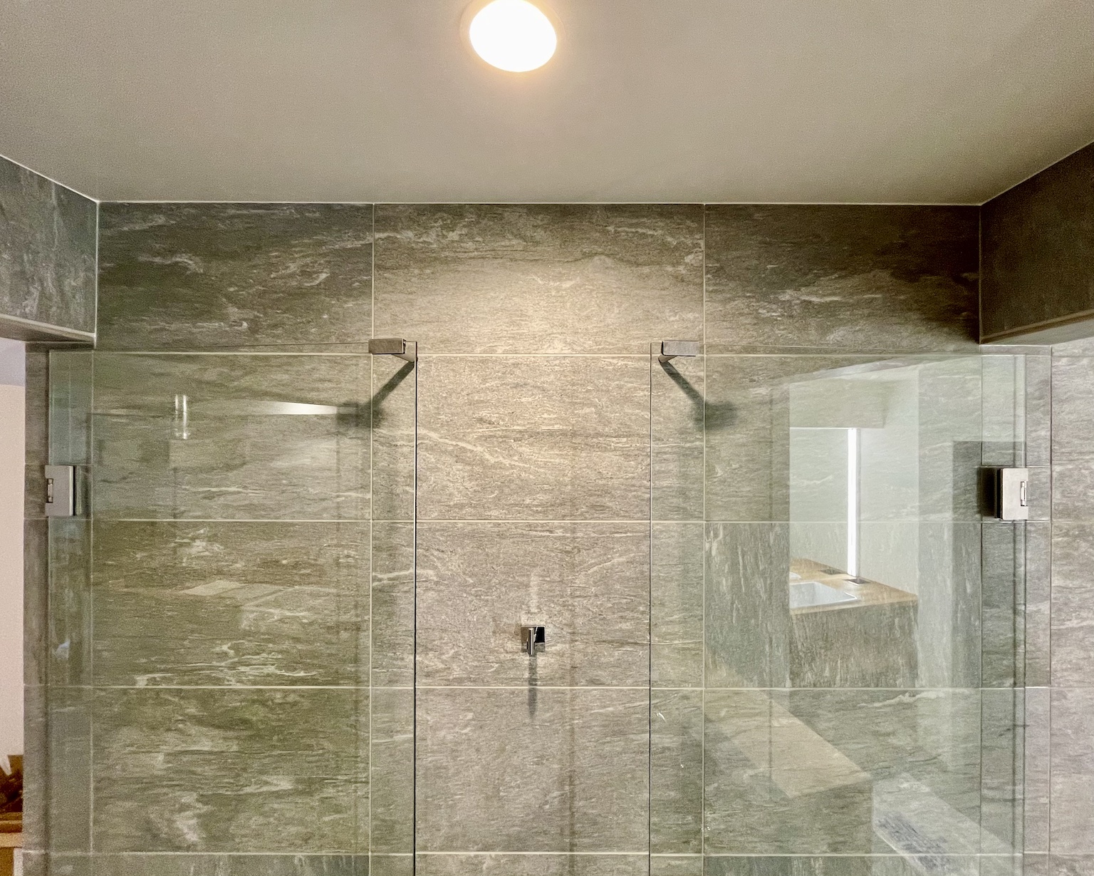 特注　オーダー　ユニットバス　事例22 バスルーム　フリーサイズ　バスルーム　強化ガラスドア　浴室ドア