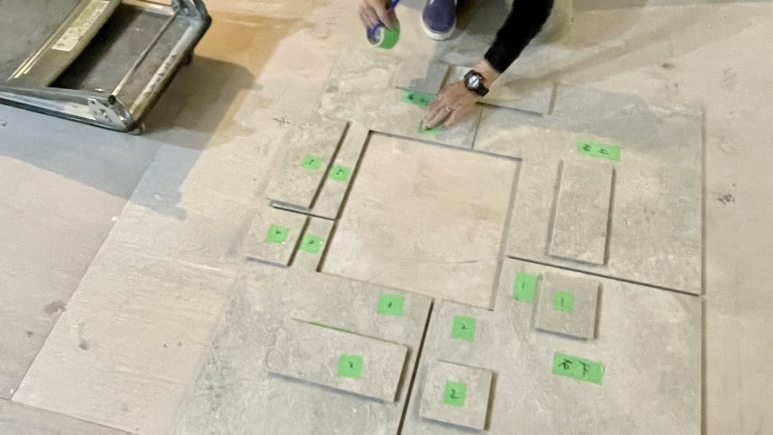 タイルの切り出し　イジュール　特注　オーダー　ユニットバス　バスルーム　タイル窓枠